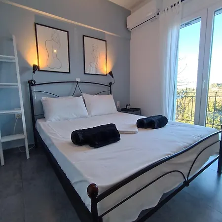 Διαμέρισμα Alexander 3 *